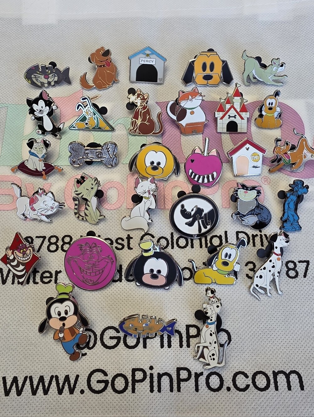 Disney CATS & DOGS Pin Collection -Marie, Dug, Pluto, Goofy, Bolt, 101 Dalmation
